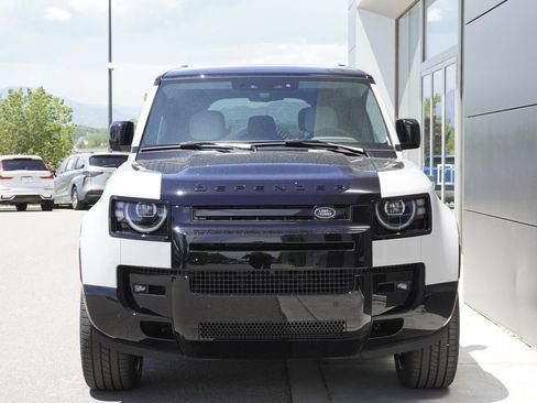 New 2026 Land Rover Defender 110 X AWD/4WD image 5