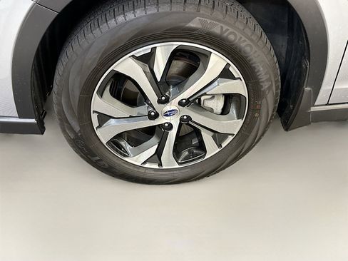 Used 2022 Subaru Outback Limited XT image 11