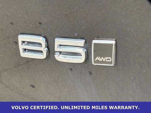 Certified 2023 Volvo XC40 B5 Ultimate w/ Protection Package Premier image 10