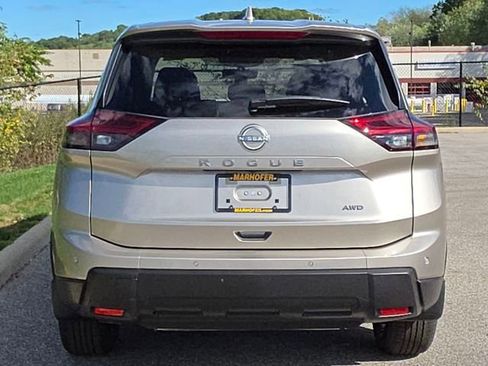 New 2026 Nissan Rogue SV image 22