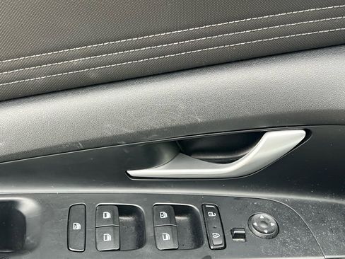 Used 2021 Hyundai Elantra SEL w/ Convenience Package image 23