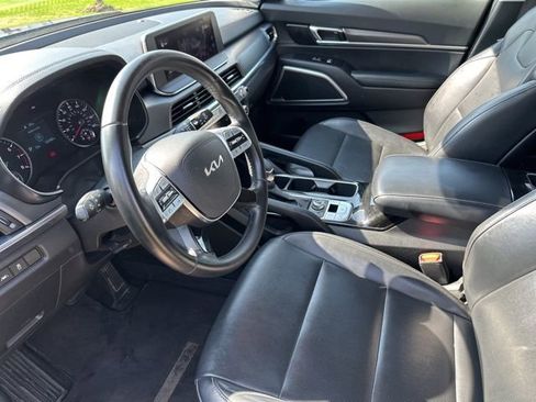 Used 2022 Kia Telluride LX AWD/4WD image 7