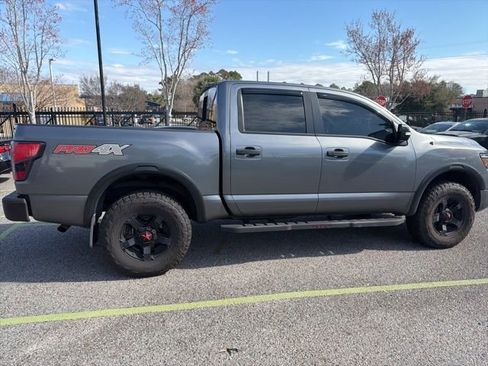 Used 2021 Nissan Titan PRO-4X w/ Pro-4x Convenience Package image 18