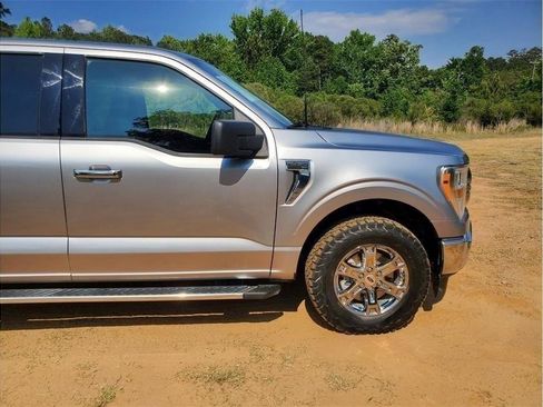 Used 2023 Ford F150 XLT w/ Equipment Group 301A Mid AWD/4WD image 12