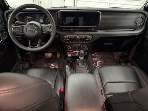 Used 2024 Jeep Wrangler Unlimited Rubicon image 23