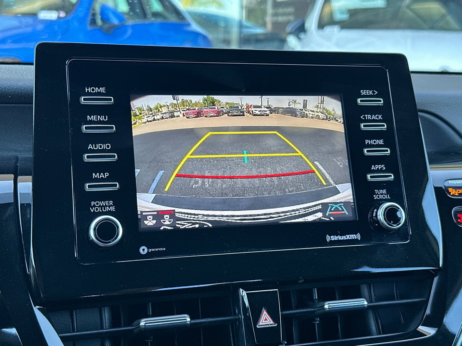 Used 2022 Toyota Camry SE w/ Convenience Package FWD image 19