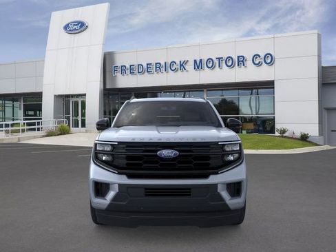 New 2026 Ford Expedition Active image 6