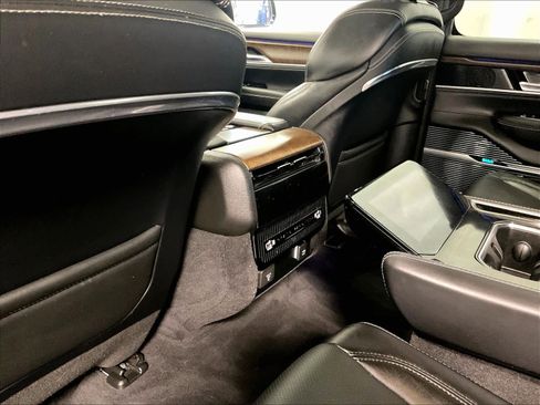 Used 2022 Jeep Grand Wagoneer Series I image 29