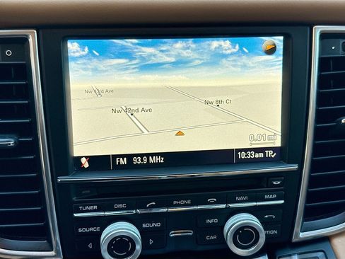 Used 2011 Porsche Panamera 4S image 14