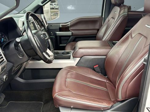 Used 2017 Ford F450 Platinum w/ Platinum Ultimate Package AWD/4WD image 4