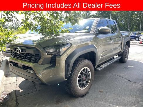 Used 2025 Toyota Tacoma TRD Off-Road w/ TRD Off Road Upgrade Package AWD/4WD image 1