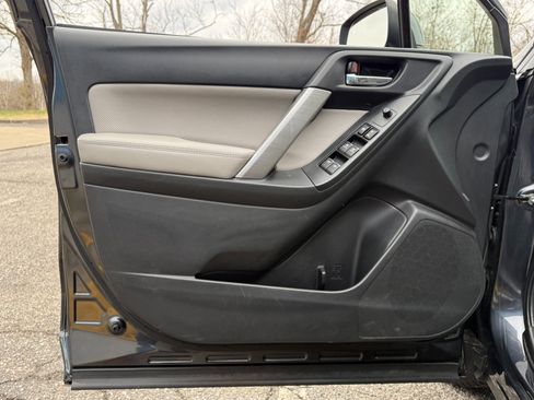 Used 2017 Subaru Forester 2.5i Limited image 13