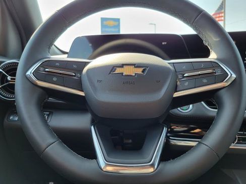 New 2026 Chevrolet Equinox LT w/ Convenience Package II AWD/4WD image 12