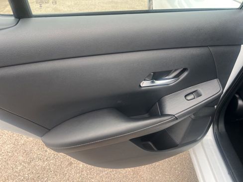 Used 2023 Nissan Sentra SV w/ Trunk Package image 10