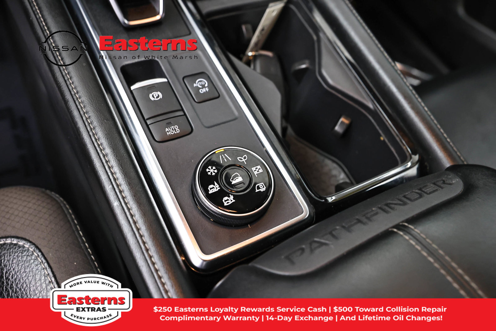 Used 2023 Nissan Pathfinder SL w/ Lighting Package (N92) AWD/4WD image 20
