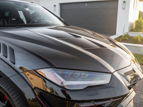 Used 2021 Lamborghini Urus image 39