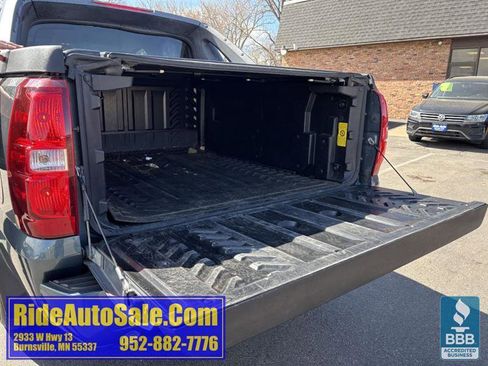 Used 2011 Chevrolet Avalanche LS w/ Regional Value Package AWD/4WD image 26