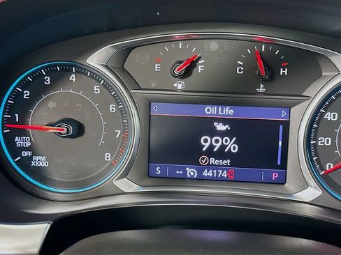 Used 2021 Chevrolet Traverse Premier w/ LPO, Cargo Package image 12