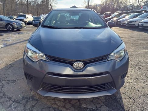 Used 2015 Toyota Corolla LE image 2