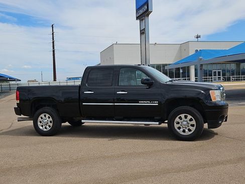 Used 2011 GMC Sierra 2500 Denali AWD/4WD image 4