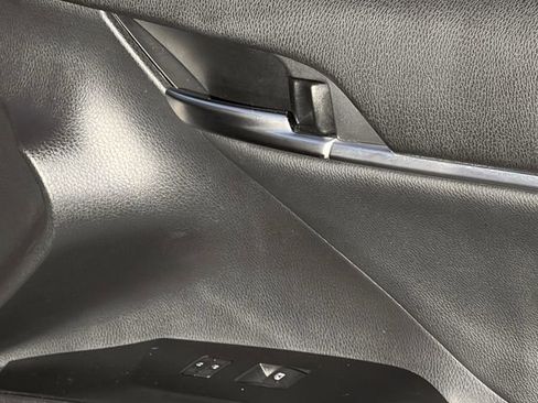 Used 2020 Toyota Camry XSE image 27