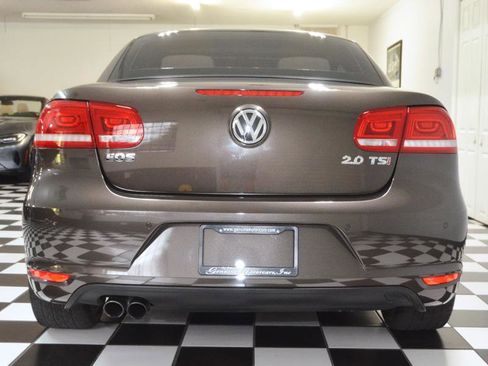 Used 2013 Volkswagen Eos Lux FWD image 8