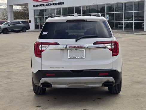 Certified 2021 GMC Acadia SLE w/ Driver Convenience Package image 4