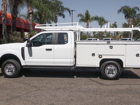 Used 2024 Ford F250 XL w/ Snow Plow/Camper Package AWD/4WD image 5