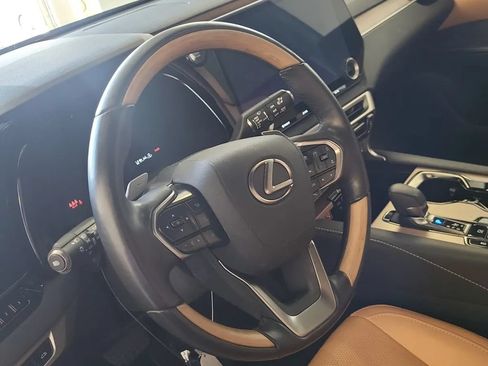 Used 2025 Lexus RX 350 Premium Plus w/ Accessory Package (Z1) FWD image 6