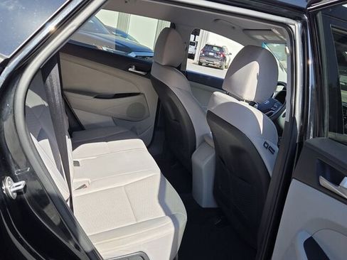 Used 2019 Hyundai Tucson Value AWD/4WD image 16