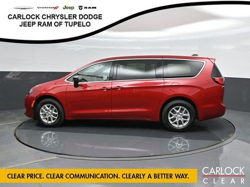 New 2026 Chrysler Voyager LX image 7