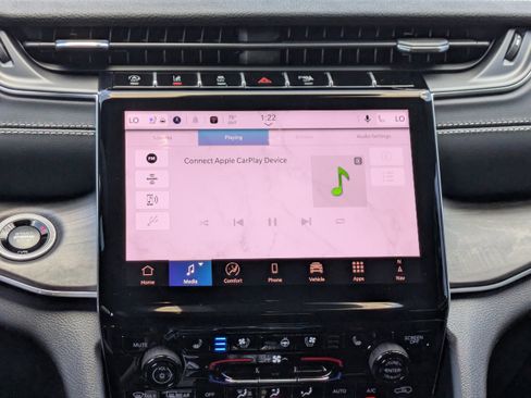 New 2025 Jeep Grand Cherokee Limited w/ Luxury Tech Group II image 19