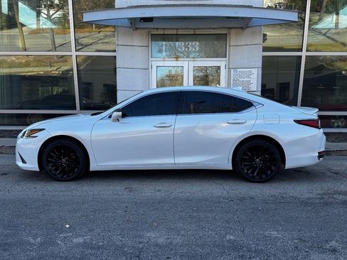 Used 2021 Lexus ES 300h w/ Accessory Package 2 image 10