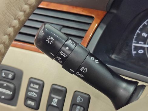 Used 2007 Toyota Solara SLE image 30