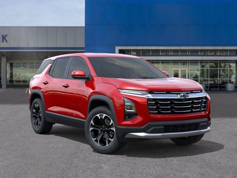 New 2027 Chevrolet Equinox LT w/ Safety and Technology Package FWD image 7