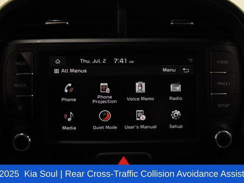 Used 2025 Kia Soul LX w/ LX Technology Package FWD image 18