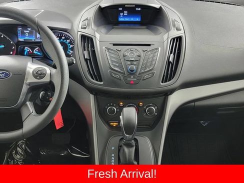 Used 2016 Ford Escape SE w/ SE Chrome Package FWD image 20