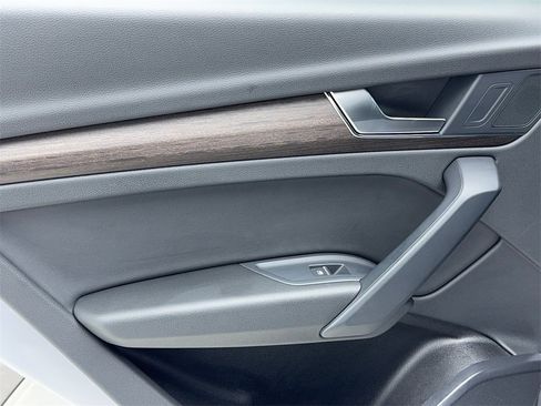 Used 2022 Audi Q5 2.0T Premium image 44