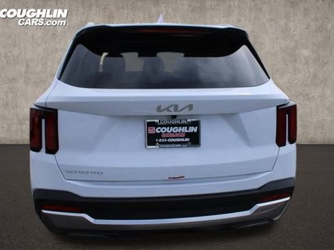 New 2025 Kia Sorento S w/ Panoramic Sunroof Package image 14