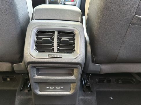 New 2026 Volkswagen Taos SE image 45