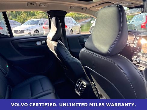 Certified 2025 Volvo XC40 B5 Plus AWD/4WD image 12