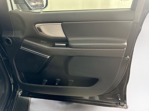 Used 2025 Ford Expedition Active image 35