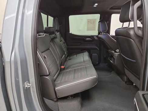 Certified 2025 GMC Sierra 1500 AT4X AWD/4WD image 9