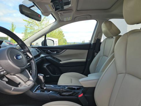 Used 2017 Subaru Impreza 2.0i Limited AWD/4WD image 23