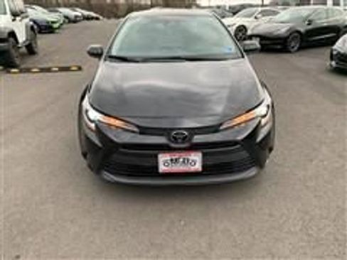Used 2023 Toyota Corolla LE image 11