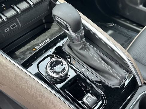 New 2026 GMC Canyon Denali image 16