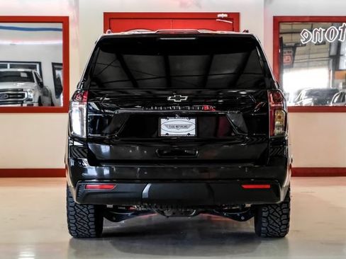 Used 2023 Chevrolet Suburban Z71 w/ Z71 Off-Road Package AWD/4WD image 10