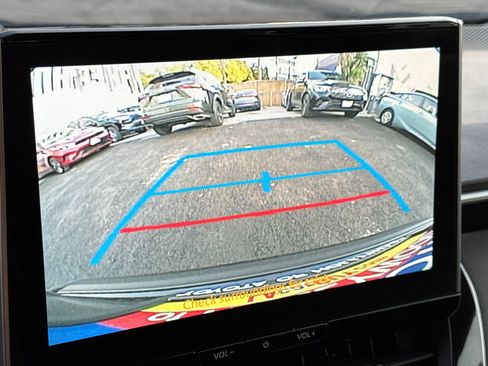 Certified 2025 Toyota Corolla SE image 19