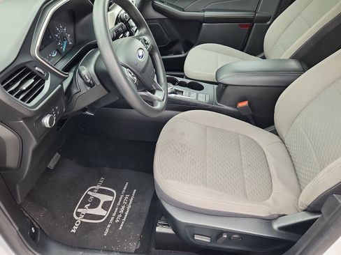 Used 2022 Ford Escape SE FWD image 10