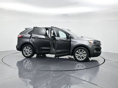 Used 2022 Ford Edge Titanium AWD/4WD image 49